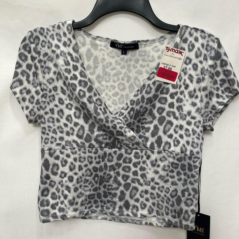 Leopard print top